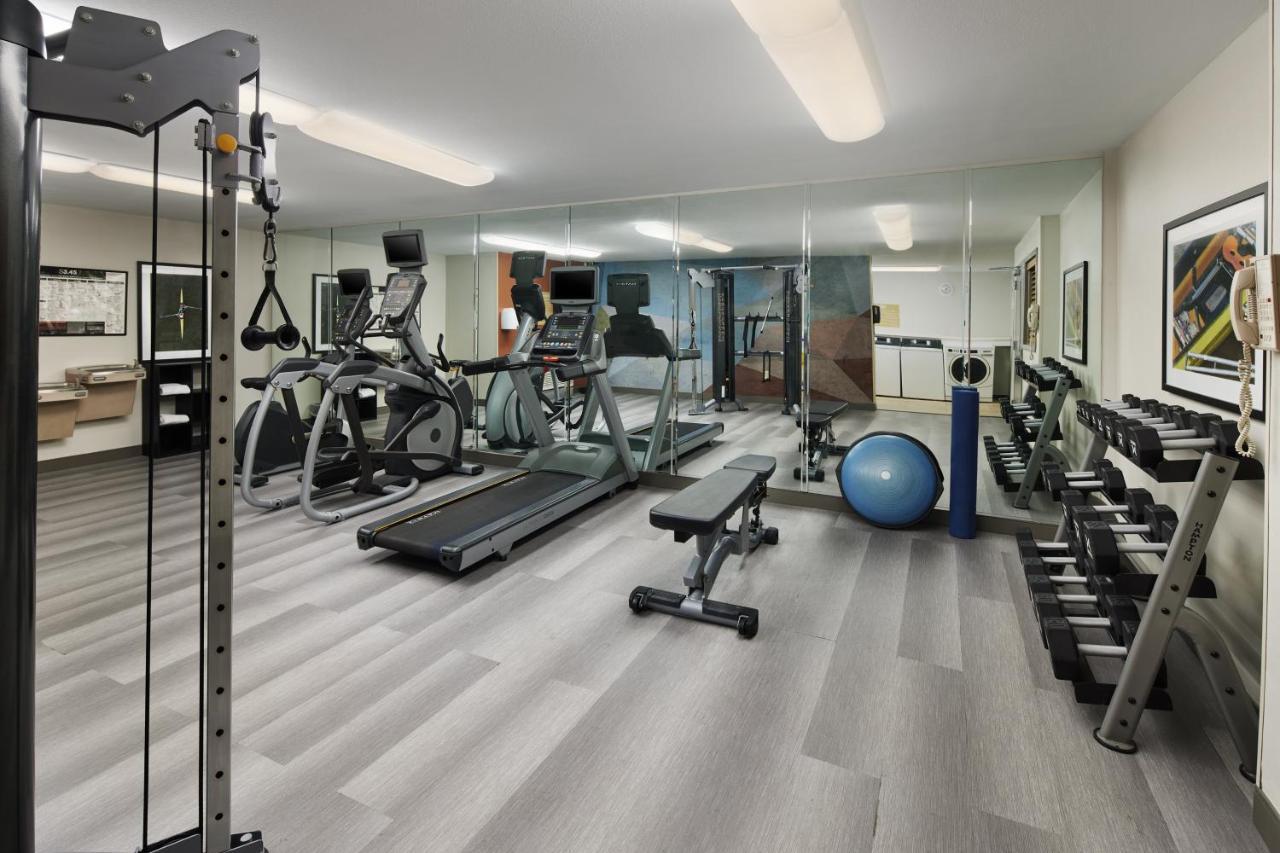 Candlewood Suites Charleston-Northwoods By Ihg Север Чарлстон Экстерьер фото