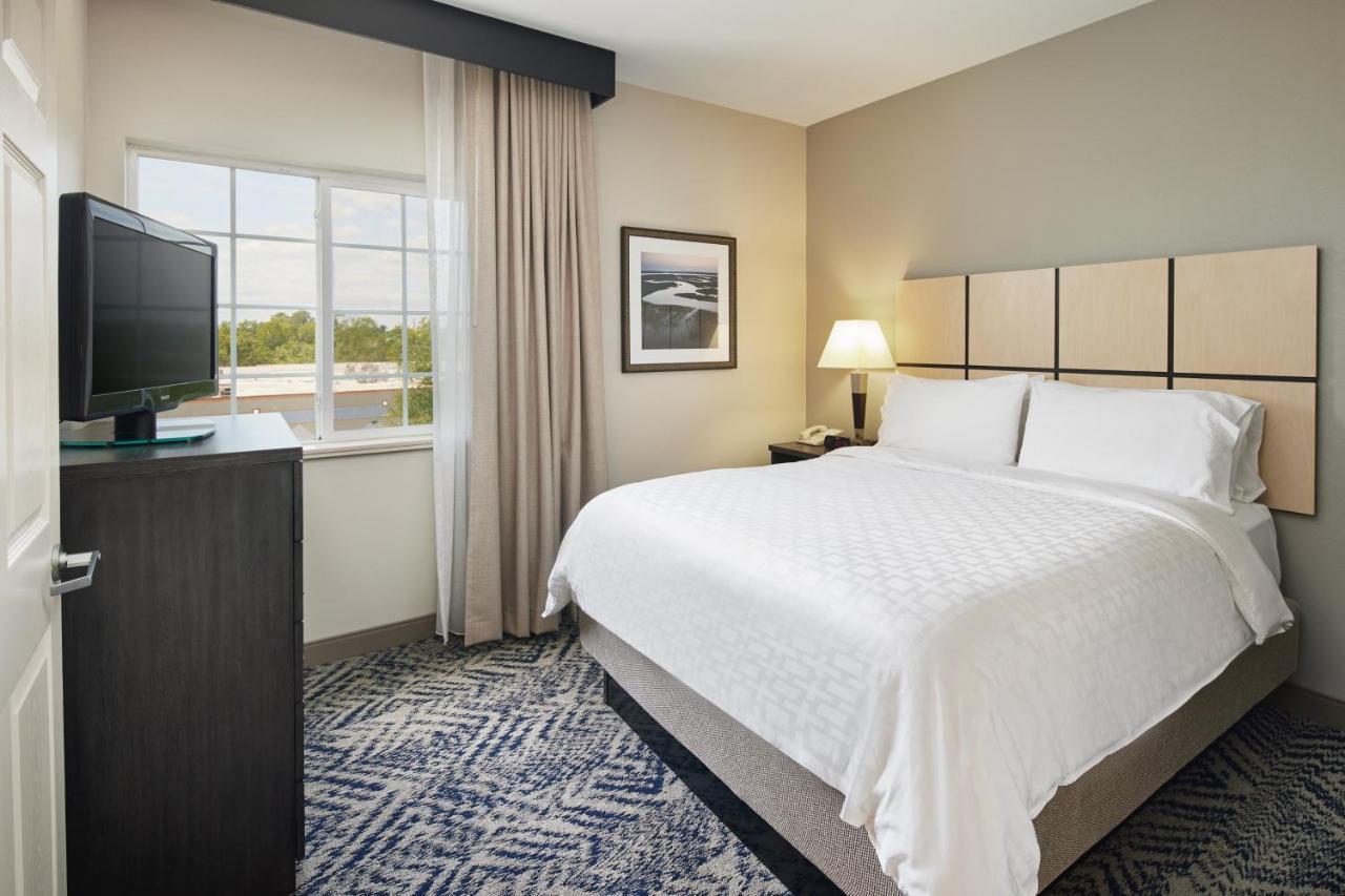 Candlewood Suites Charleston-Northwoods By Ihg Север Чарлстон Экстерьер фото