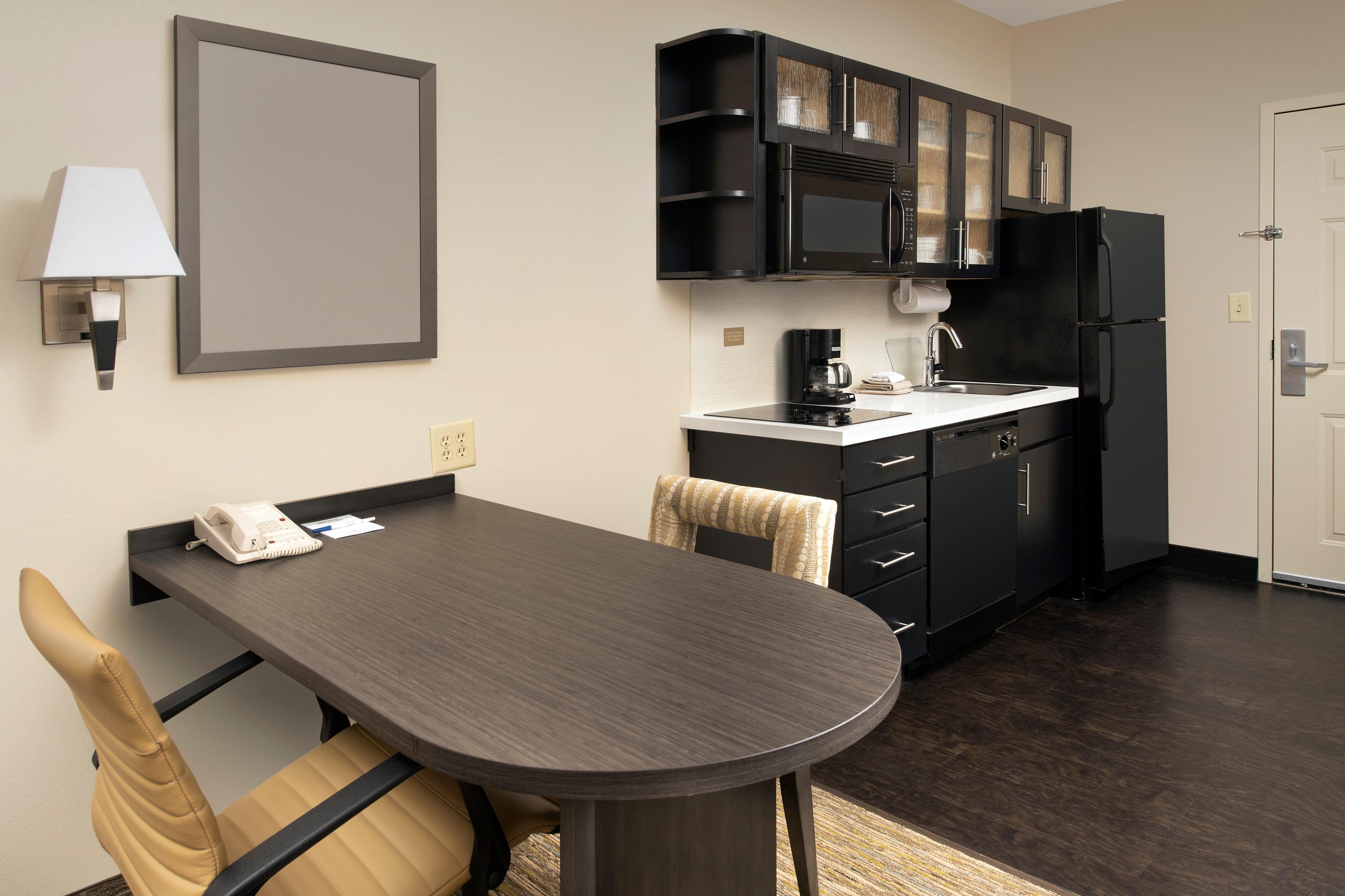 Candlewood Suites Charleston-Northwoods By Ihg Север Чарлстон Экстерьер фото